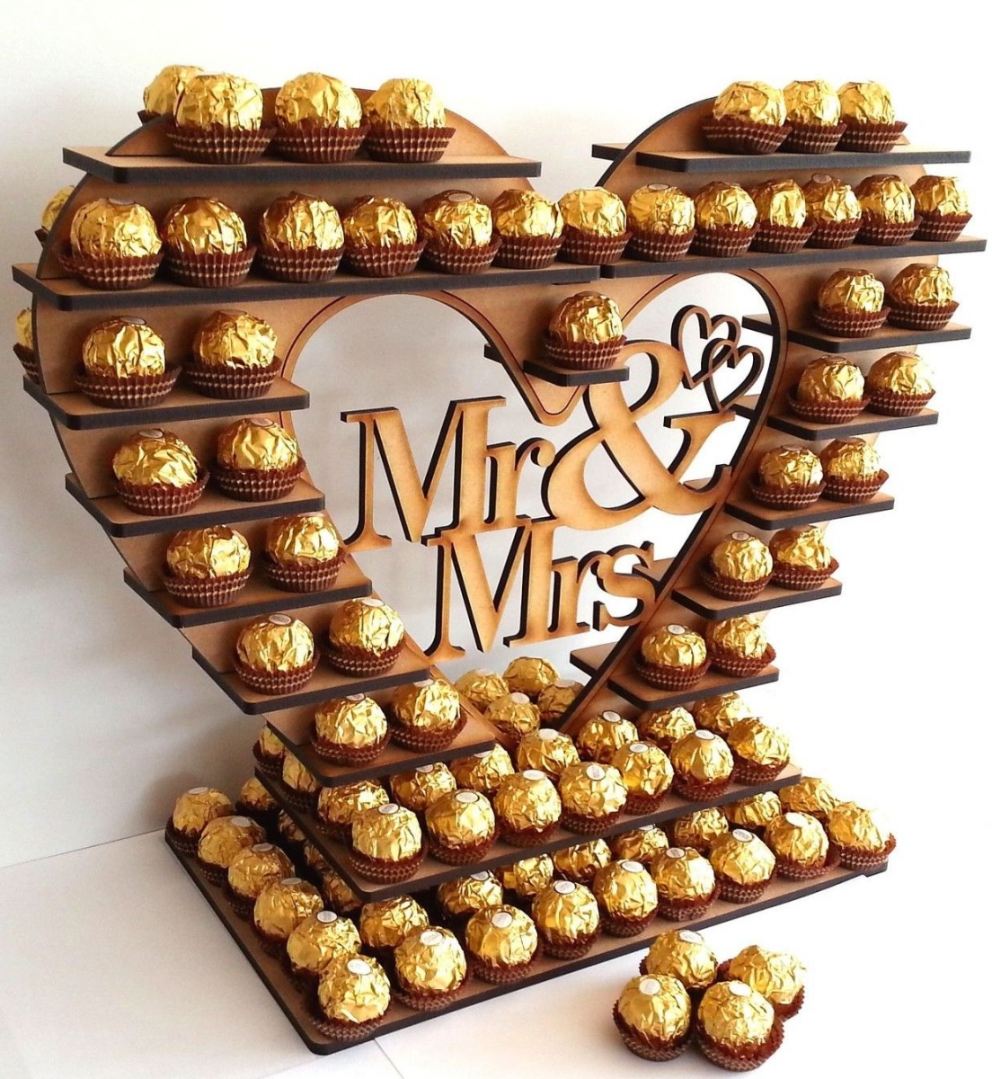 LARGE FERRERO ROCHER HEART.jpg